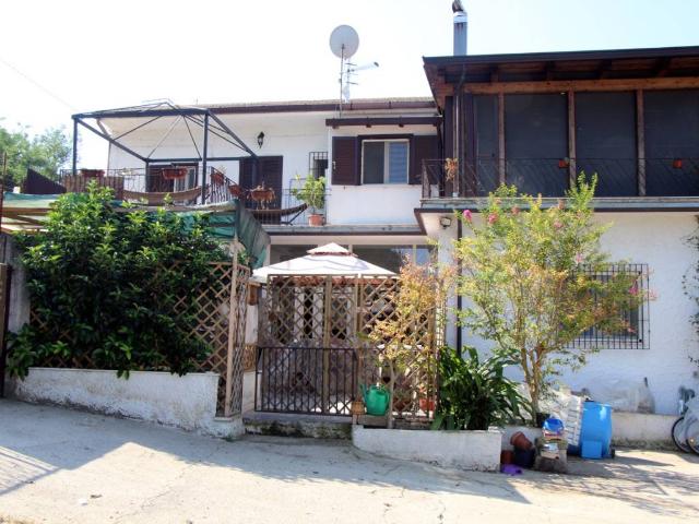 Rustico in vendita a Melizzano, Campania