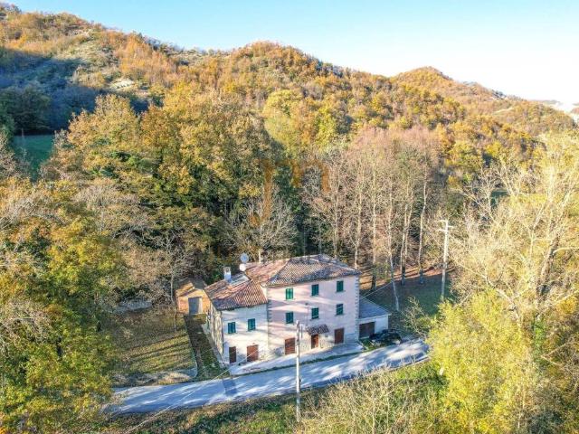 Rustico in vendita a Marche, Pesaro E Urbino