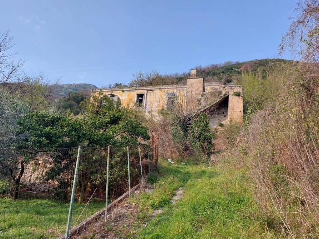 Rustico in vendita a Castel San Giorgio, Campania
