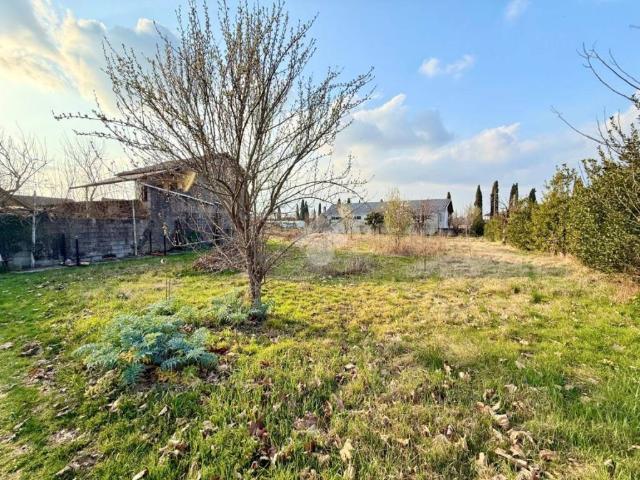 Rustico in vendita a Mereto Di Tomba, Friuli-Venezia Giulia