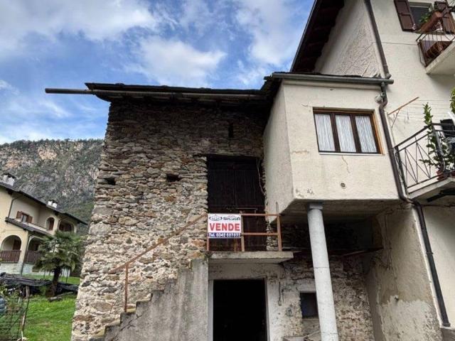 Rustico in vendita a Comunità montana della Valchiavenna, Mese