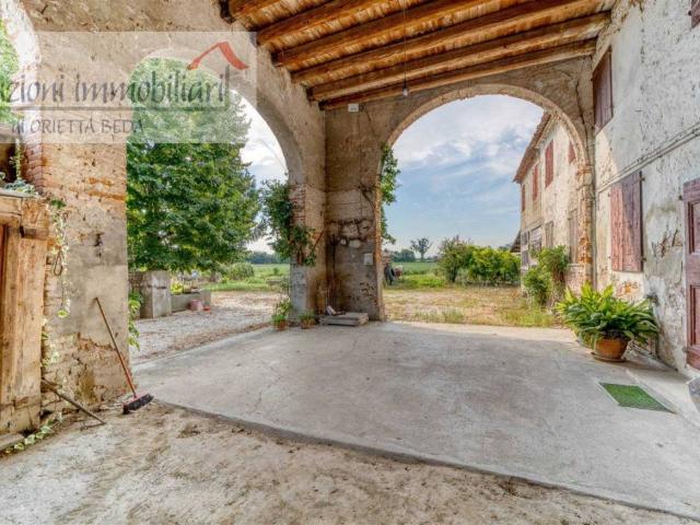 Rustico in vendita a Mestrino, Veneto