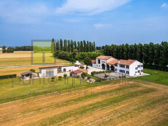 Rustico in vendita a Mestrino, Veneto