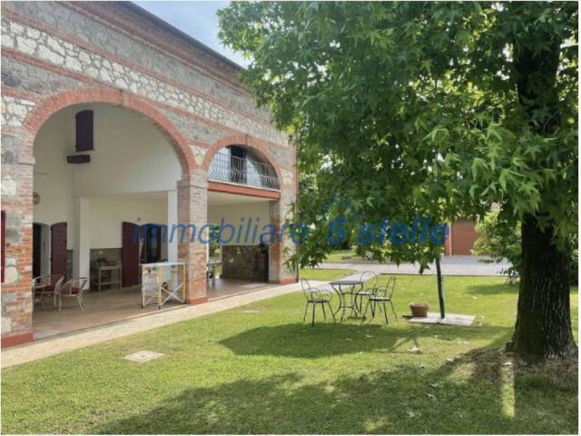 Rustico in vendita a Mestrino, Veneto