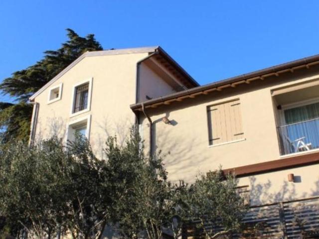 Rustico in vendita a Mezzane Di Sotto, Veneto