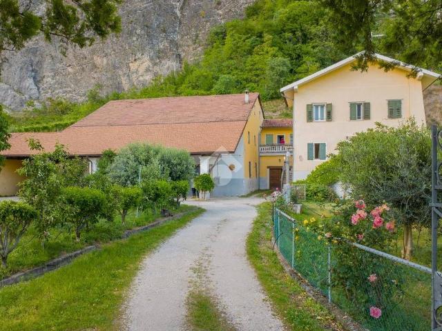 Rustico in vendita a Comunità Rotaliana-Königsberg, Mezzocorona