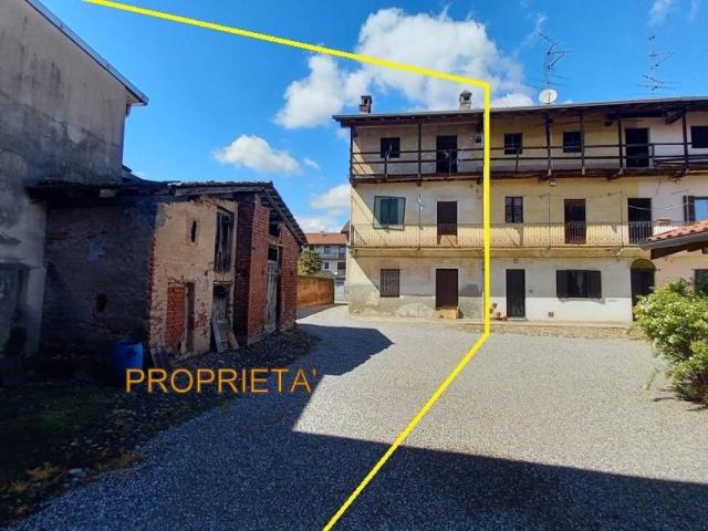 Rustico in vendita a Mezzomerico, Novara