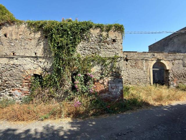Rustico in vendita a Santa Marina, Milazzo