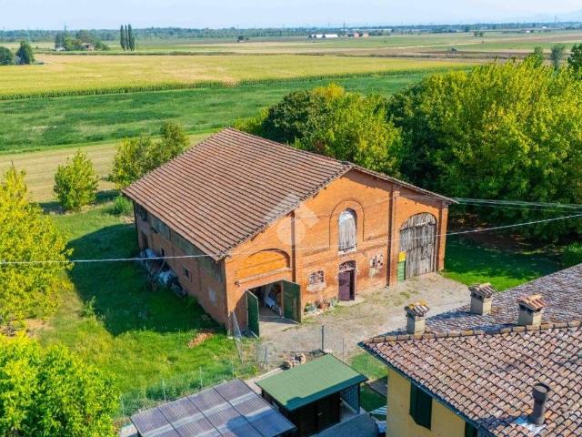 Rustico in vendita a San Martino in Soverzano, Minerbio