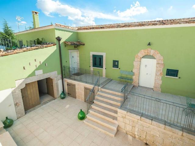 Rustico in vendita a Puglia, Barletta-andria-trani