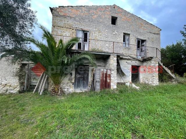 Rustico in vendita a Minturno, Lazio