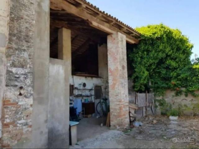 Rustico in vendita a Borgo Vecchio, Gambarare