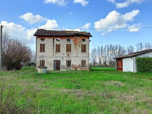 Rustico in vendita a Unione Comuni Modenesi Area Nord, Mirandola