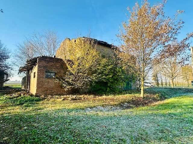 Rustico in vendita a Unione Comuni Modenesi Area Nord, Mirandola