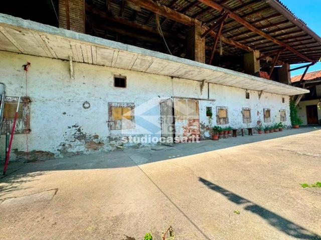 Rustico in vendita a Misano Gera D'adda, Lombardia