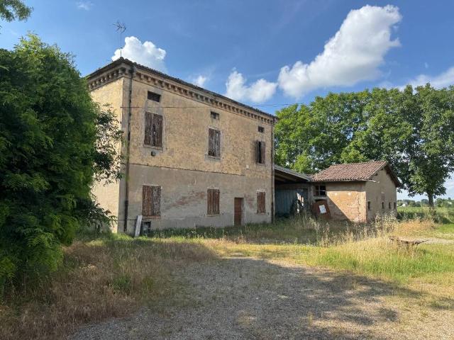 Rustico in vendita a San Faustino-Madonnina-Quattroville, Modena