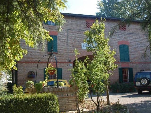 Rustico in vendita a Buon Pastore-Sant'Agnese-San Damaso, Modena