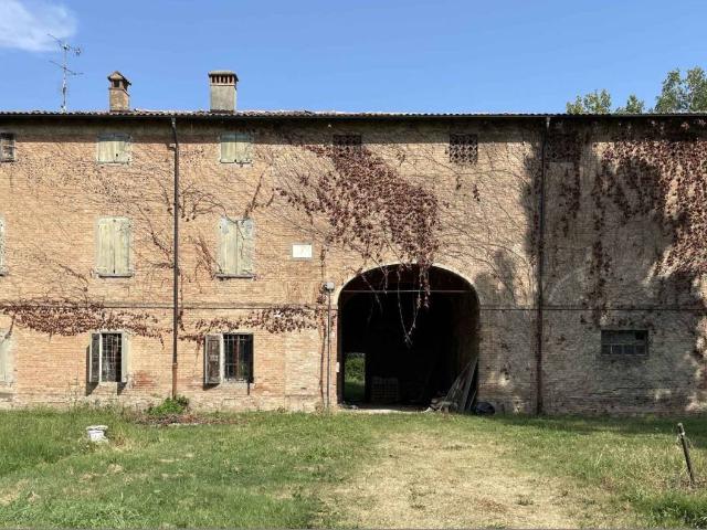 Rustico in vendita a San Faustino-Madonnina-Quattroville, Modena