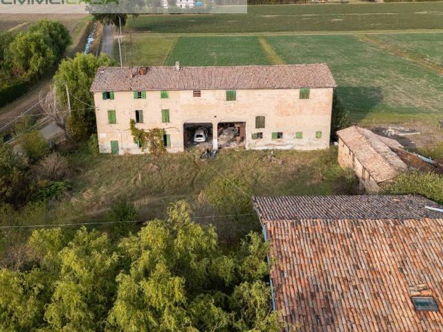 Rustico in vendita a Albareto, Modena