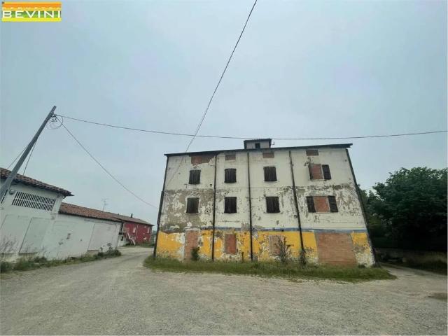 Rustico in vendita a Crocetta-San Lazzaro-Modena Est, Modena