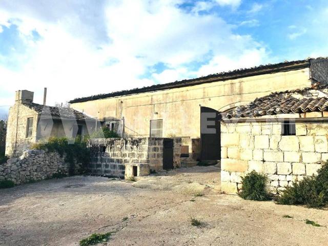 Rustico in vendita a Marina Di Modica, Sicilia