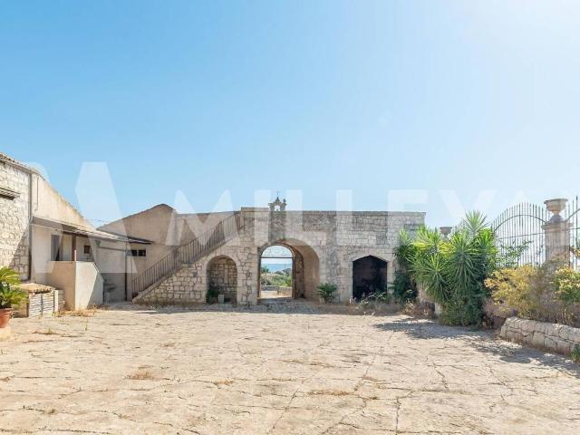 Rustico in vendita a Marina Di Modica, Sicilia