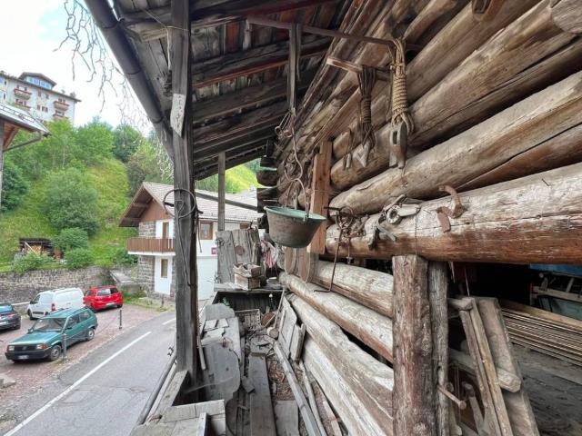 Rustico in vendita a Comun General de Fascia, Moena