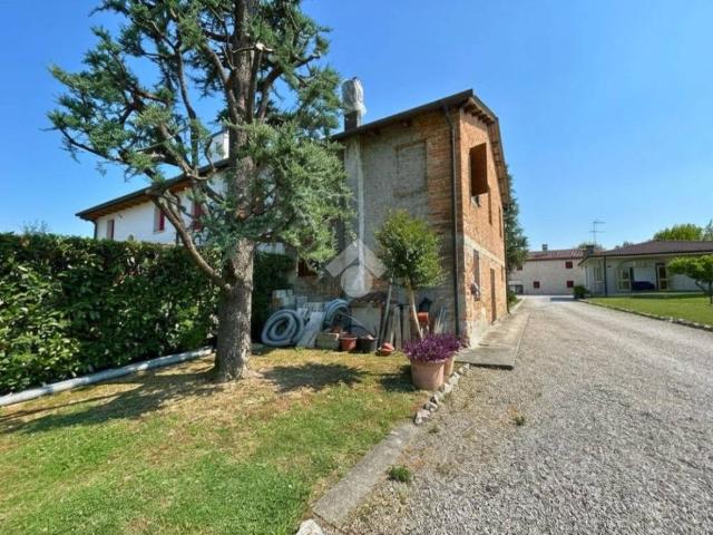 Rustico in vendita a Campocroce, Mogliano Veneto