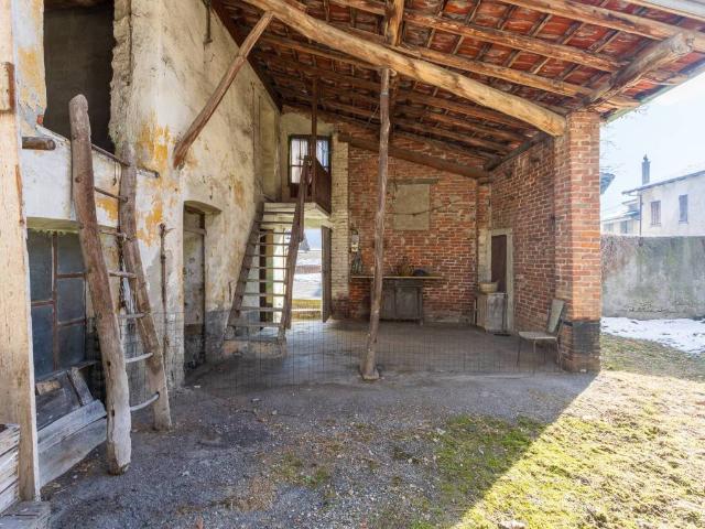 Rustico in vendita a Moiola, Cuneo