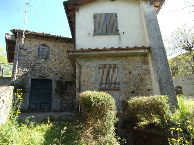 Rustico in vendita a Rio, Molazzana