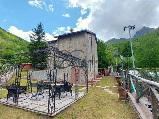 Rustico in vendita a Unione Comuni Garfagnana, Molazzana