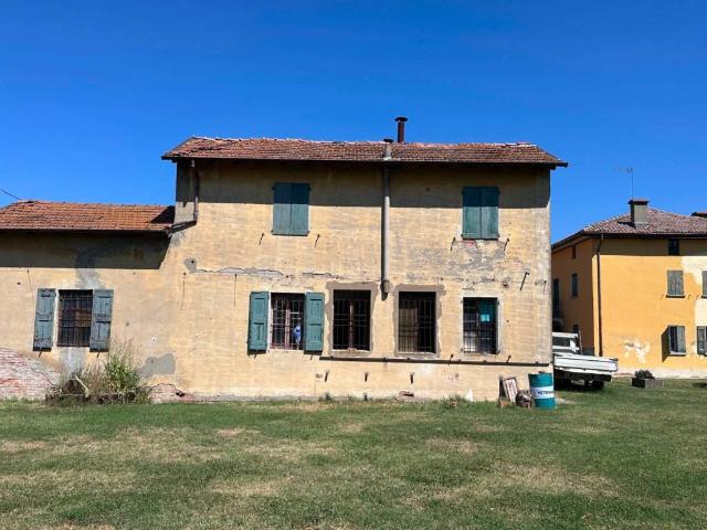 Rustico in vendita a Molinella, Reggio Emilia