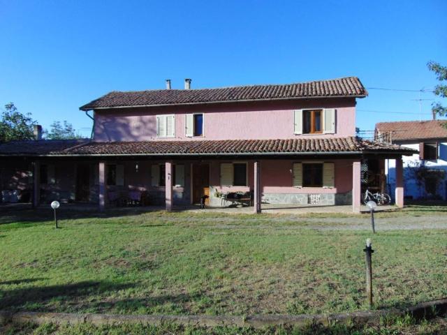 Rustico in vendita a Piemonte, Asti