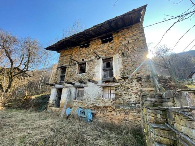 Rustico in vendita a Unione Montana di Comuni delle Valli di Lanzo, Ceronda e Casternone, Piemonte