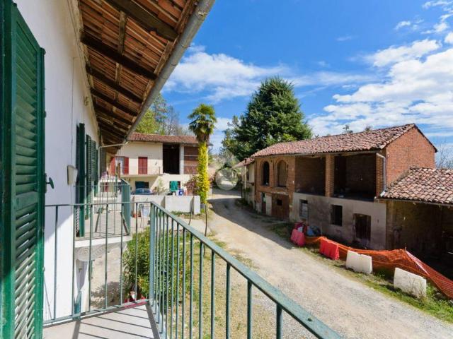 Rustico in vendita a Piemonte, Asti