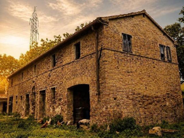 Rustico in vendita a Terre Roveresche, Marche