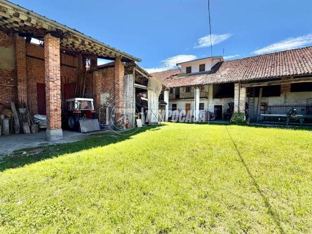 Rustico in vendita a Monastero, Piemonte