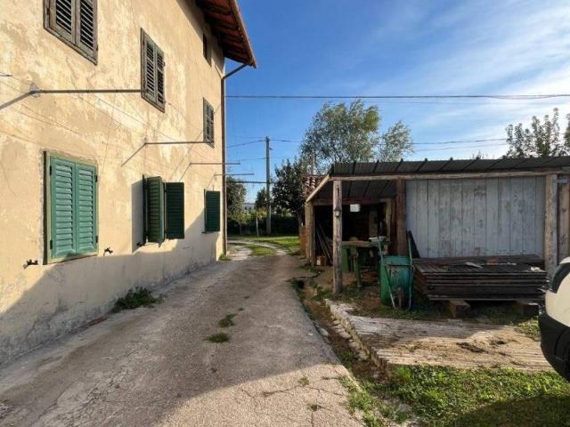 Rustico in vendita a RONCHI CENTRO, Monfalcone