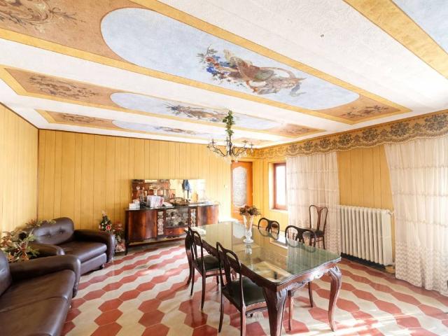 Rustico in vendita a Piemonte, Asti