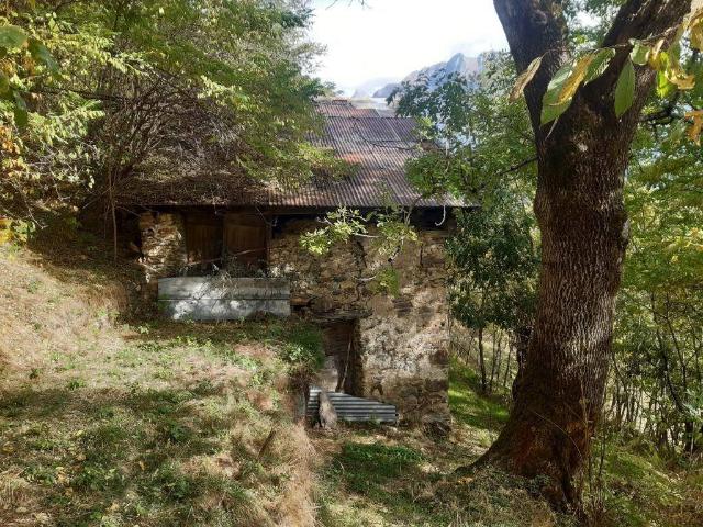 Rustico in vendita a Comunità montana della valle Camonica, Monno