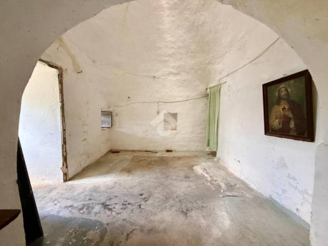 Rustico in vendita a Santa Lucia, Puglia