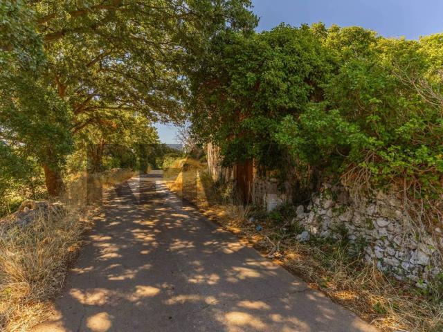Rustico in vendita a Santa Lucia, Puglia
