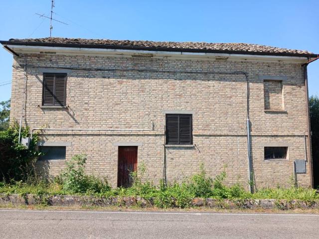Rustico in vendita a Stella, Marche