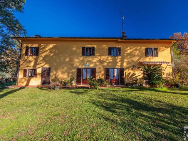 Rustico in vendita a Montevettolini