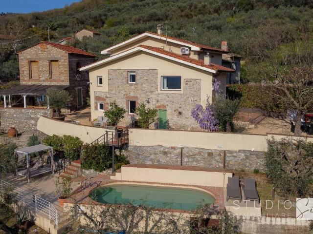 Rustico in vendita a Monsummano Alto, Montevettolini