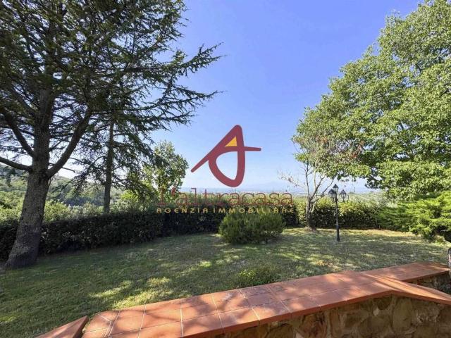 Rustico in vendita a Monsummano Terme, Pistoia