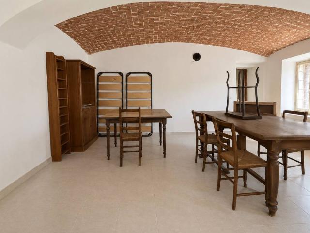 Rustico in vendita a Piemonte, Asti