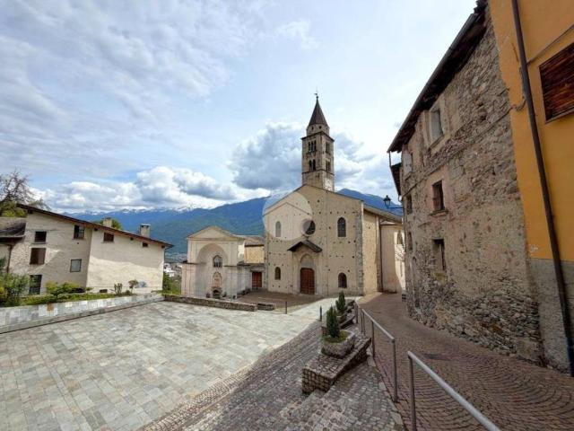 Rustico in vendita a Montagna In Valtellina, Lombardia