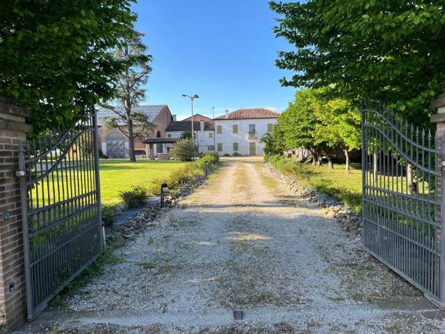 Rustico in vendita a Borgo Veneto, Montagnana