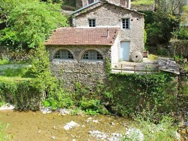 Rustico in vendita a Montalto Ligure, Liguria